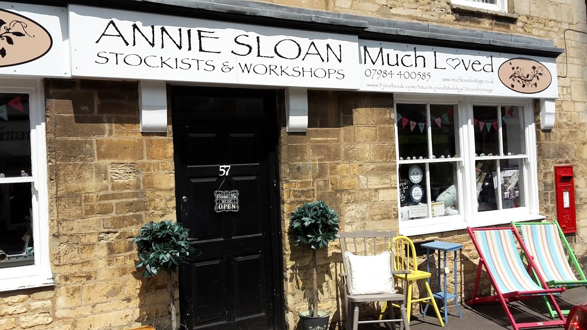 Annie Sloan Chalk Paints & Workshops at Much Loved in Corby